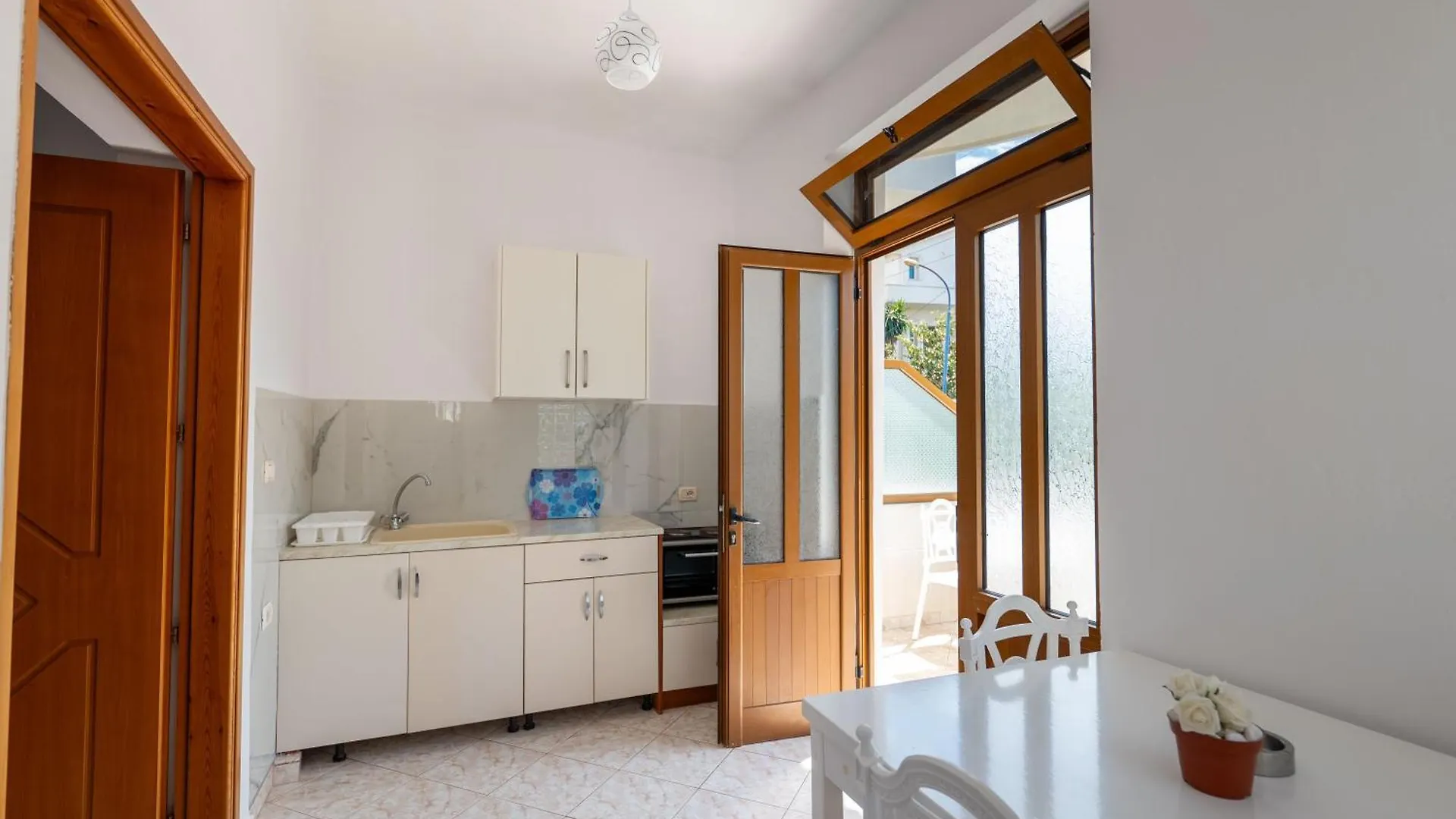 Πανσιόν Villa Tre Motrat Εξαμίλιο Αλβανία