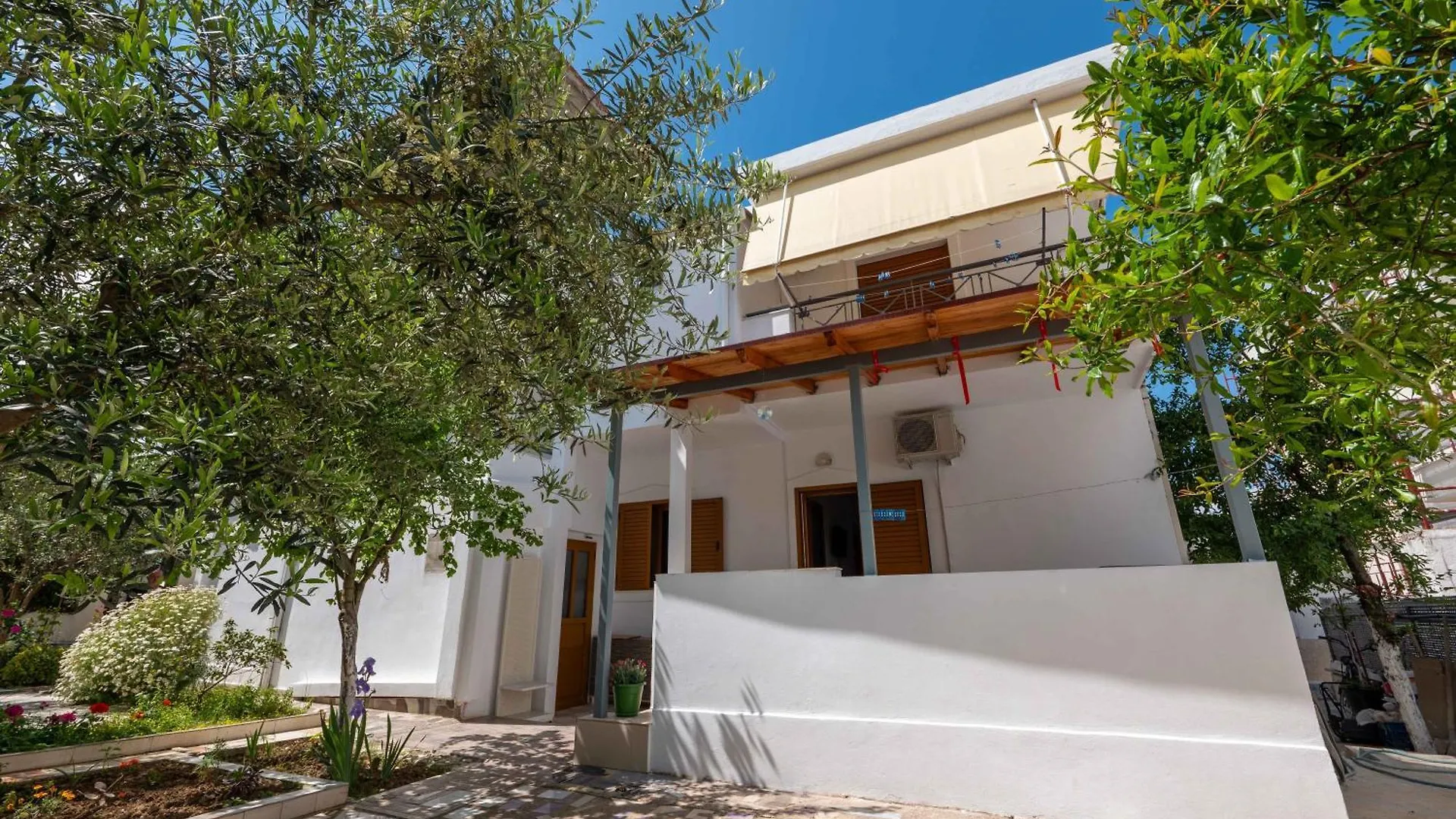 Πανσιόν Villa Tre Motrat Εξαμίλιο